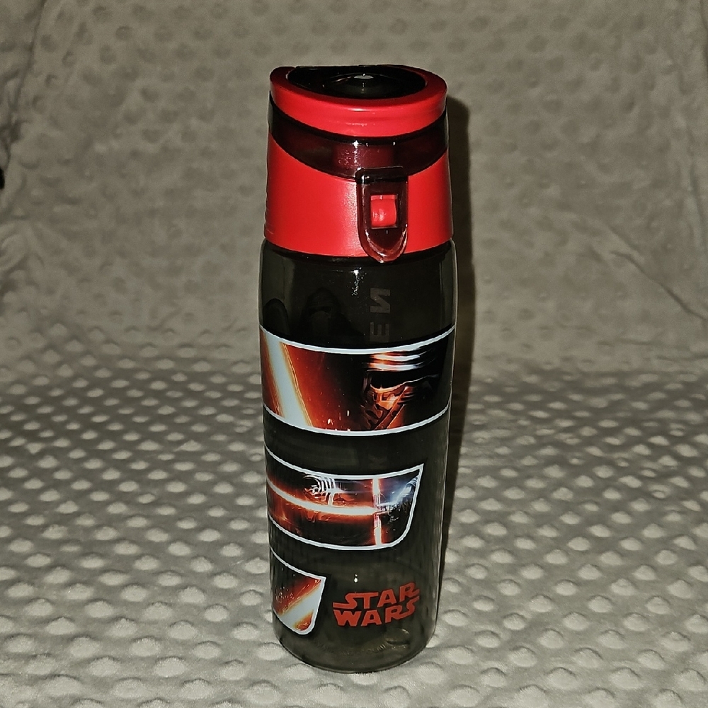 Star Wars 25 oz. water Bottle, NWOT